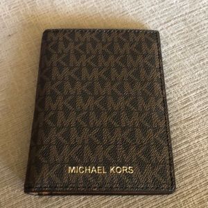NWOT Michael Kors passport holder